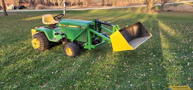 Alan B. from Neosho, WI JD430 mini payloader - all painted up