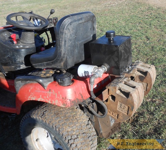 Anthony M., Craig, CO. Simplicity 16HP loader | simplicity garden tractor loader reservoir trank and weights