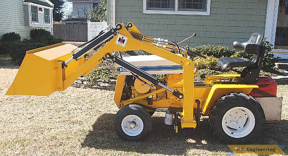 Jim K. in Massapequa, NY put together this great looking loader for his cub cadet model 104 narrow frame garden tractor | Cub Cadet 104 garden tractor loader_1