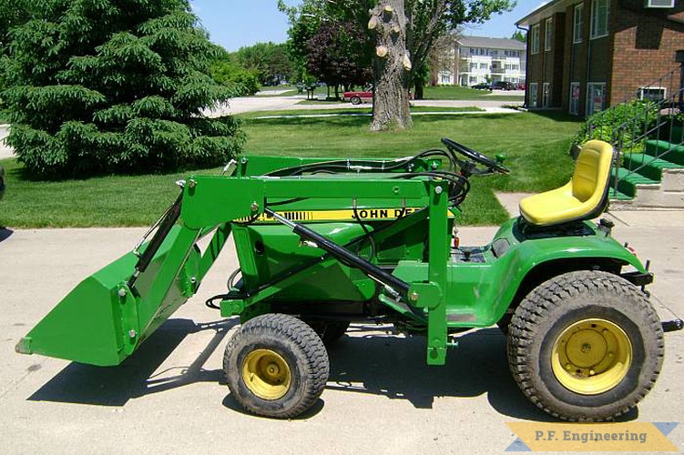 Jerry H. from Emmetsburg, IA built this loader for his John Deere 400 Garden tractor. nice work Jerry! | John Deere 400 Garden Tractor Loader_1