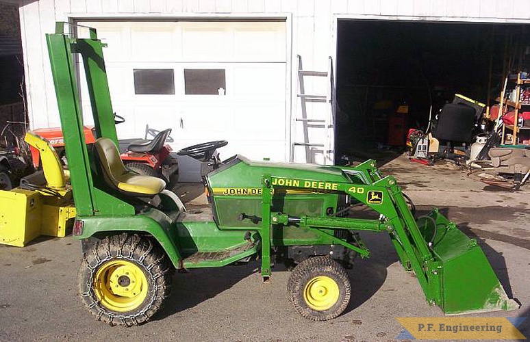 Doug H. from Seneca Falls, NY built this loader for his John Deere 425 Garden Tractor. nice work Doug! | John Deere 425 Garden Tractor Loader_6