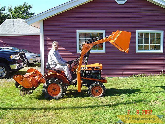 Chad A. in Paradise, Newfoundland, Canada put together this loader for his Kubota B7000 compact tractor | Kubota B7000 compact tractor loader_1