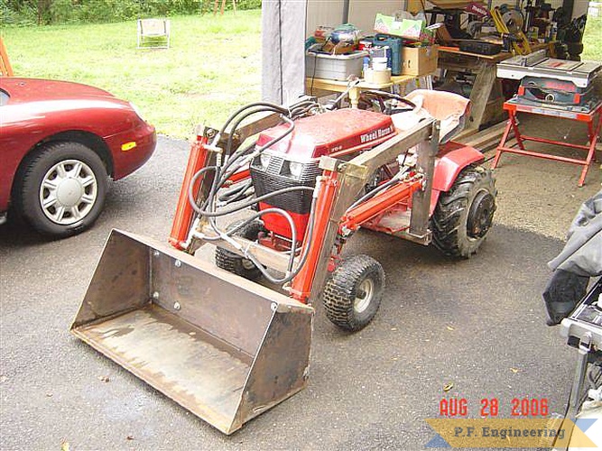 John B. from Essex, MA built this loader for his Wheel Horse 310-8 garden tractor | Wheel Horse 310-8 garden tractor loader_1