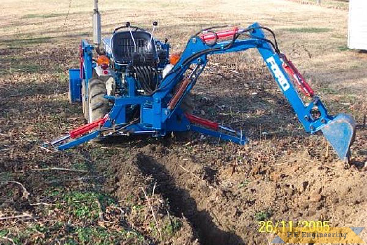 Don C. in Kingsport, TN built this Micro Hoe for his Ford 1100 compact tractor | Ford 1100 compact tractor Micro Hoe_1