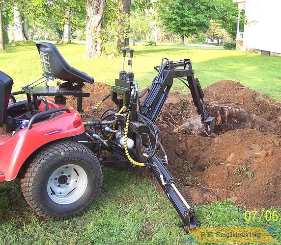 Heath S. in Fredericton, New Brunswick, Canada built this Micro Hoe for his Simplicity Garden Tractor | Simplicity garden tractor Micro Hoe_1
