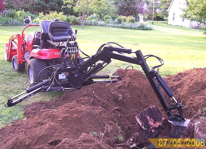 Heath S. in Fredericton, New Brunswick, Canada built this Micro Hoe for his Simplicity Garden Tractor | Simplicity garden tractor Micro Hoe_2