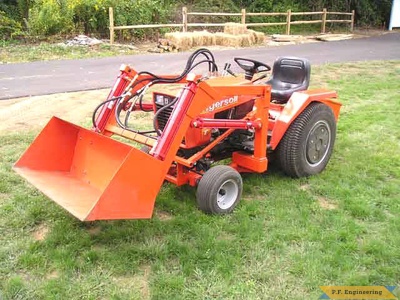 Case Ingersoll GT-3018 garden tractor loader_2