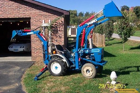 Ford 1100 compact tractor loader_1
