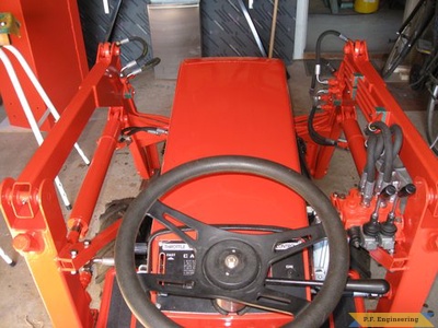 Gilson garden tractor loader_10