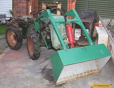 Holder Articulated tractor loader_1
