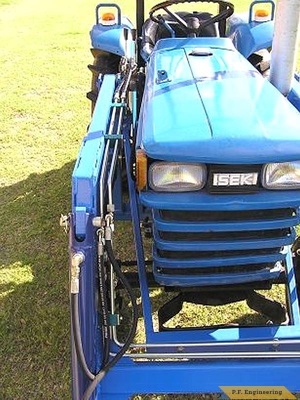 Iseki TS1610 compact tractor loader_5