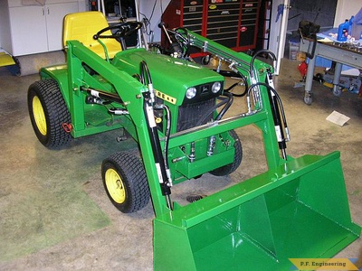 John Deere 140H3 garden tractor loader_1