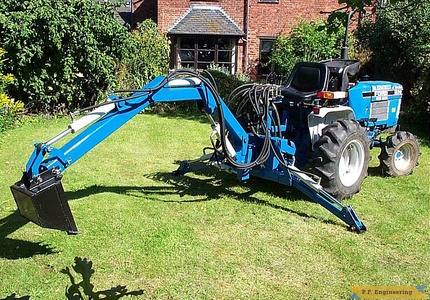 Ford 1220 compact tractor Micro Hoe_2