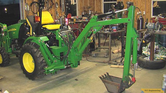 John Deere 2320 compact tractor backhoe_2